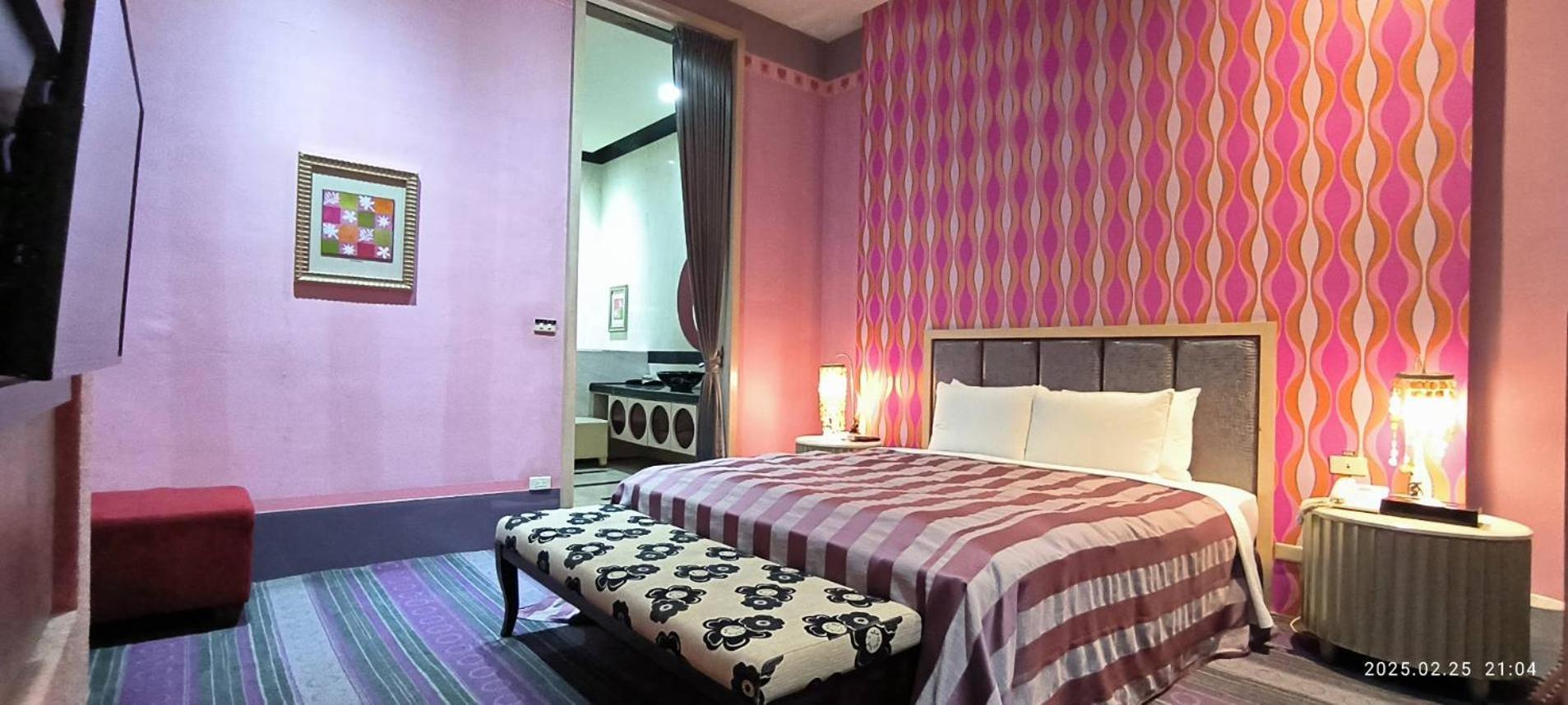 Shantis Motel Chiayi Buitenkant foto