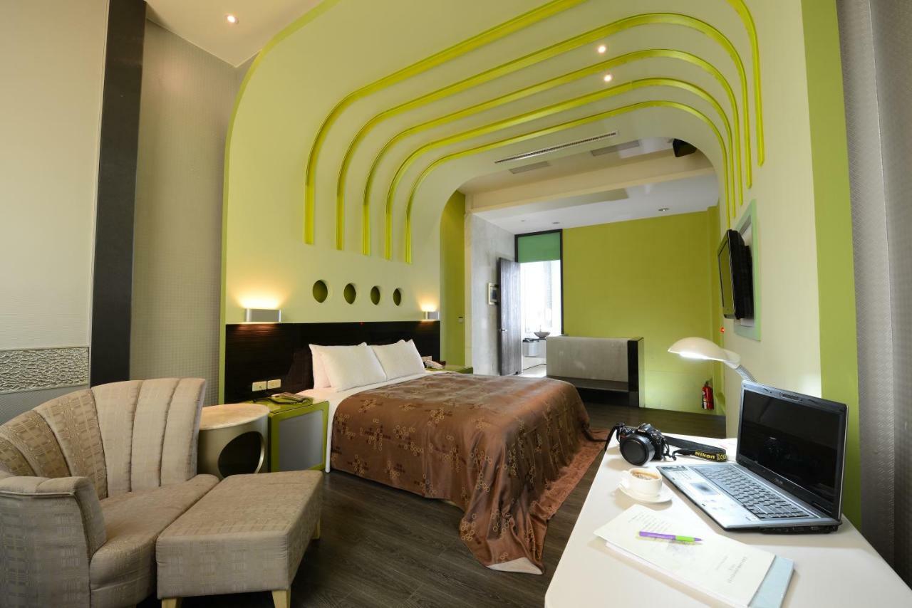 Shantis Motel Chiayi Buitenkant foto